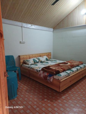Sarthak niwas and homstay Saintoli